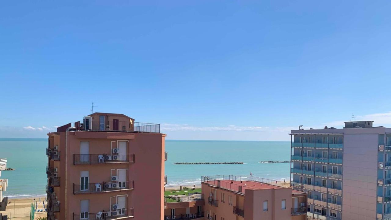 Hotel Caesar Пезаро Екстер'єр фото